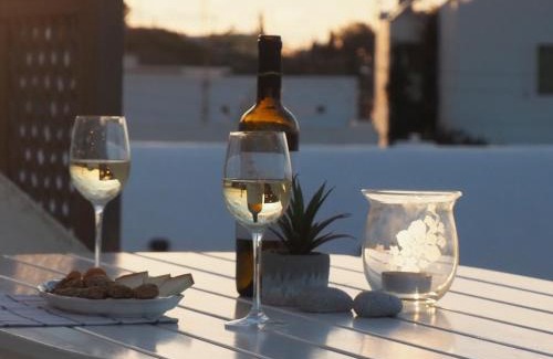 Finikia House | The Palm Rock, Finikia Santorini