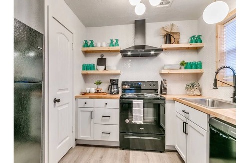 Norman House | The Palms - A Calm Haven in the Heart of Norman