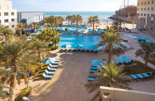 Salwa Resort | The Palms Beach Hotel & Spa