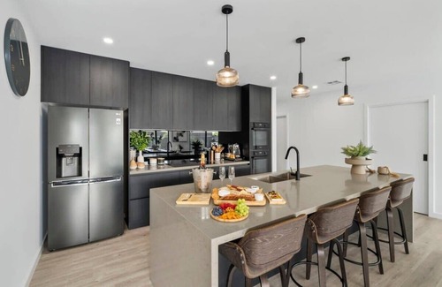 Yarrawonga House | The Palms Guest House Yarrawonga