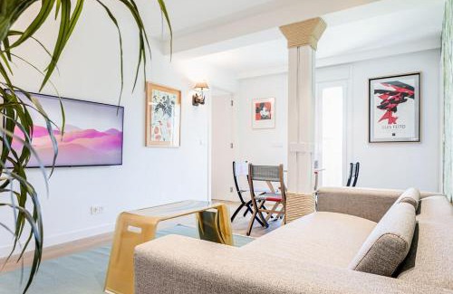 Old Town Apartment | The Palms new, ac, terrace, calm near Old Town