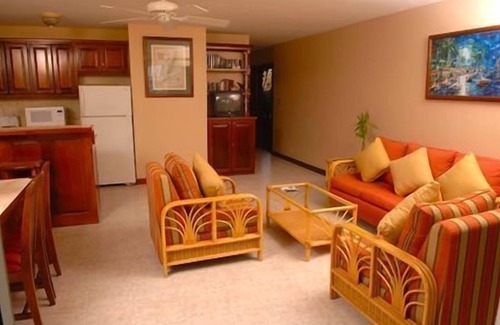 San Pedro Hotel | The Palms Oceanfront Suites