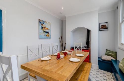 Ault Hucknall House | The Pantiles