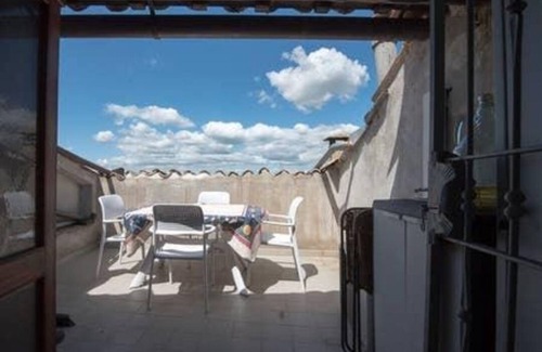Orvieto Apartment | The Paper House