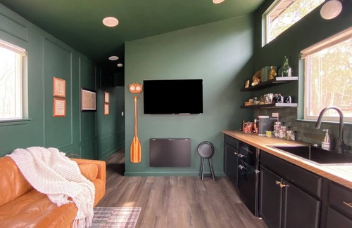 Noel Cabin | The Patsy at High Bank – Cozy Elk Riverfront Tiny Cabin in Scenic Noel, MO