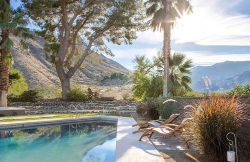 Araby Commons Villa | The Peach Residence