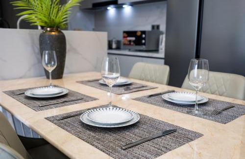 Tan Thuan Dong Apartment | The Peak Midtown Serviced Apartment - Free Car for transportation