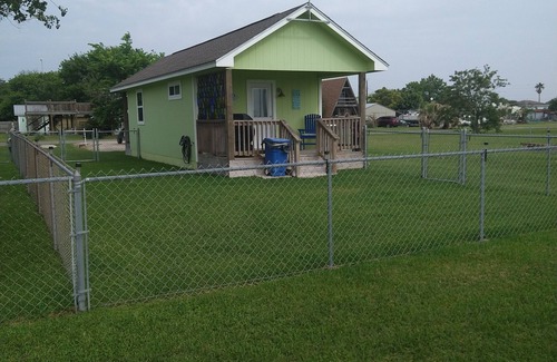Port Lavaca Cottage | The Pelican at Magnolia Beachn