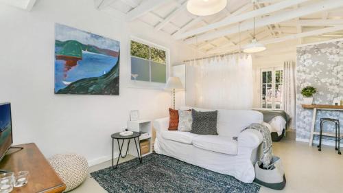 Pretty Beach Central Coast House | 'The Pelicans Nest at Pretty Beach' by Accom Holidays