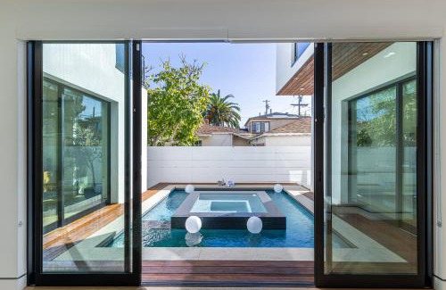 Venice House | The Penmar Retreat - Luxurious resort-style oasis