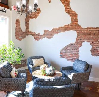 Tishomingo Hotel | The Pennington Inn