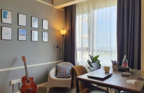 Cyberjaya Apartment | The Perfect Getaway @ Tamarind Suites, Netflix 300Mbps