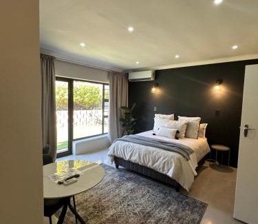 Somerset West Apartment | The Perfect Stay Somerset 1