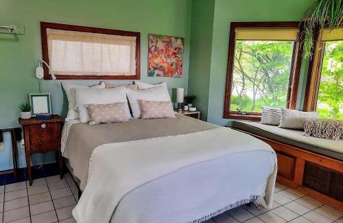 Interlaken House | The Perfect Wine Trails Location - The Garden Suite
