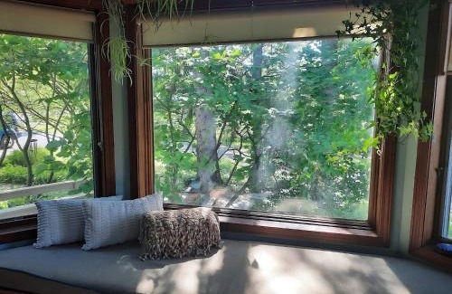 Interlaken House | The Perfect Wine Trails Location - The Garden Suite
