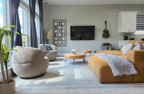 Southeast Houston House | The Pershing Pad is at a Central location 3BR Sleeps 10