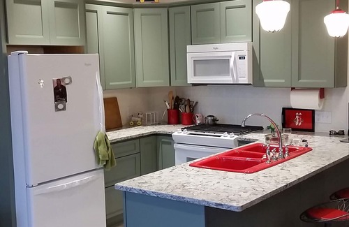 East Aurora Apartment | The Persons Apartment - in the Heart of East Aurora