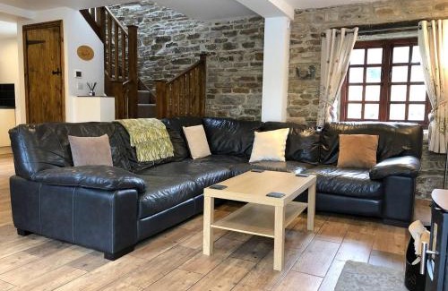 Cutthorpe House | The Pig Sty
