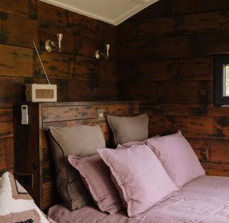 Levare Apartment | The Piggery - luxe hut retreat