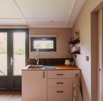 Levare Apartment | The Piggery - luxe hut retreat