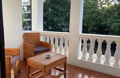 Msasani Bed & Breakfast | The Place to B&B - The Poolhouse