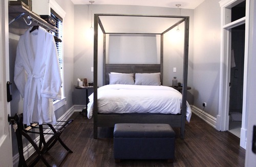 Plainfield House | The Plainfield Inn