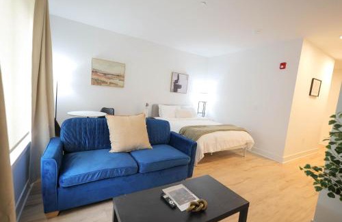 Stamford Apartment | The Platinum Downtown Stamford Studio Getaway