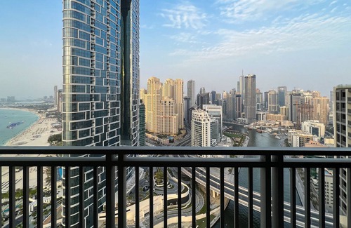 Dubai Marina Apartment | The Plush Homes - Deluxe Apartment with Sea View in Marina/JBR