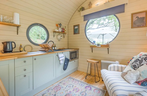 Severn Stoke House | The Pod - Riverside Retreat