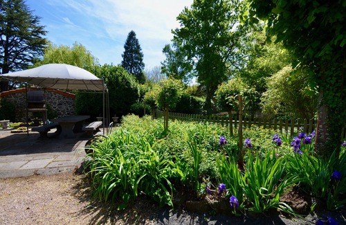 Malauzat House | The Poets' Mill
