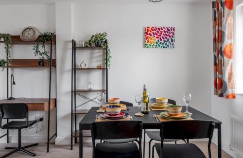 Liverpool Apartment | The Point, 2 Bed Flat, Parking - Pass the Keys