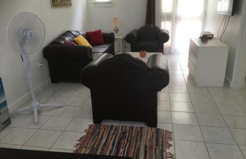 Orange Bay Apartment | The Point