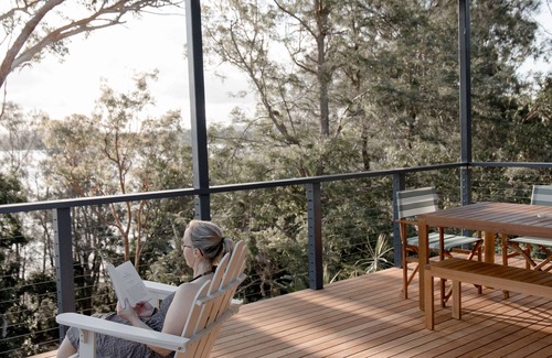 Green Point House | The Point Lake House w/direct access to Wallis Lake.
