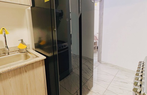 Calidonia Apartment | The Point – Stylish 2-BR w/Pool, Gym , Private Balcony & Free Parking