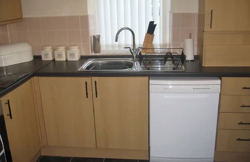 Burnley House | The Pomfret House, Perfect Guest Villa of Burnley