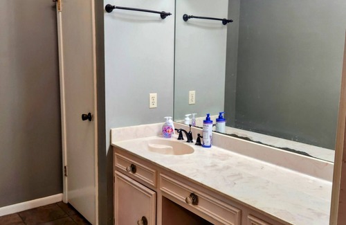 Ruston Apartment | The Ponder House Suite A Qn Beds with private bath. We hve add'l rms available.