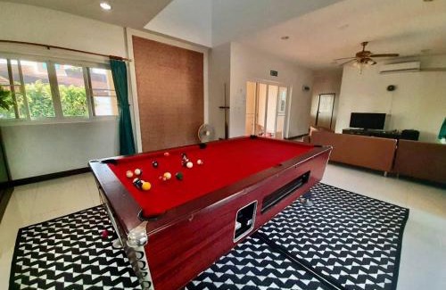 Nong Pla Lai House | The Pool House Pattaya บ้านเดอะพูลเฮาส์พัทยา