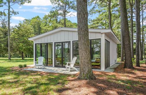 Temperanceville House | The Porter's Barn - fancy little waterfront home with deep-water boat dock and firepit