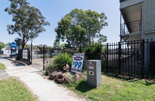 Doveton Hotel | The Prince Mark Motel