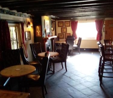 Barns Green Hotel | The Punchbowl inn Okewoodhill