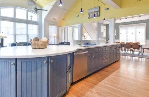 Bethany Beach House | The Purple House 7 BR in Bethany Beach