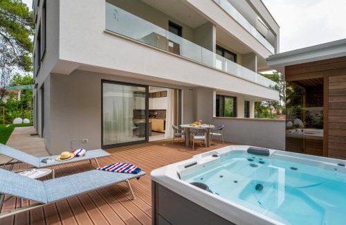 Rovinj Apartment | The Q Whisper - new deluxe hideaway with sauna, jacuzzi and a garage