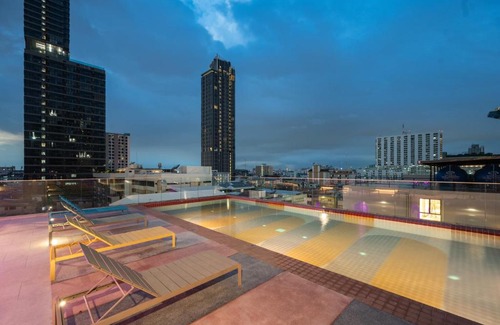 Thanon Phetchaburi Hotel | The Quarter Ratchathewi by UHG