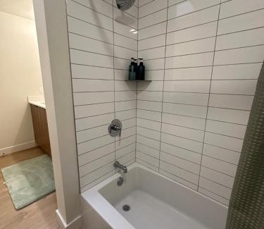 Marina del Rey Apartment | The Quartz Nook - Elegant 1BR Zen garden View Marina Side