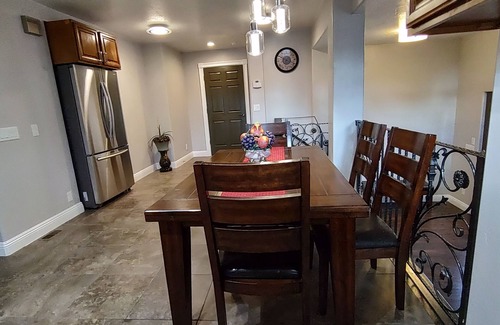 Toquerville Condo | The Queen's Respite (A) 2 bedrooms, 2 bathrooms