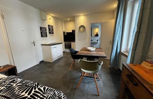 Schaffhausen Apartment | The R Apartment Weinsteig, comfort and serenity