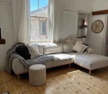 Quarry Hill House | The Railway Parkview