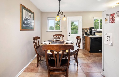 Maryland Heights House | ★The Red Door★ Comfy House on Quiet Cul-de-Sac!