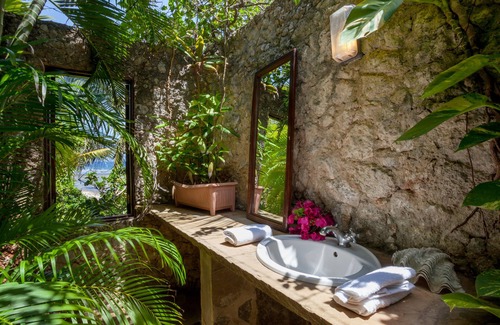 Vipingo Villa | The Red House, a Tropical Beach sensation