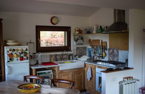 Canale Monterano Villa | The Red House in the Green Oasis